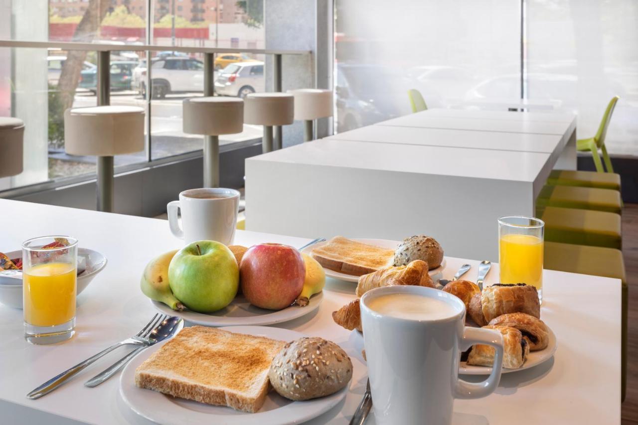 B&B Hotel Zaragoza Plaza Mozart ภายนอก รูปภาพ